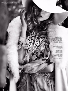 Magdalena-Frackowiak-Vogue-China-Nathaniel-Goldberg-02